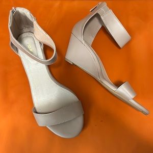 Nude torrid wedge 9W